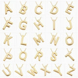 Collier initial en lettres d'amour