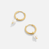 Élise-Marie – Boucles d’oreilles en or avec pendentif en perle